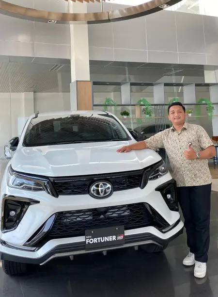 sales toyota pamulang